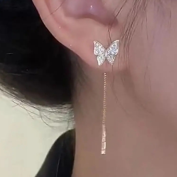 Butterfly Shaped Fashion Earrings - Picture 1 of 6